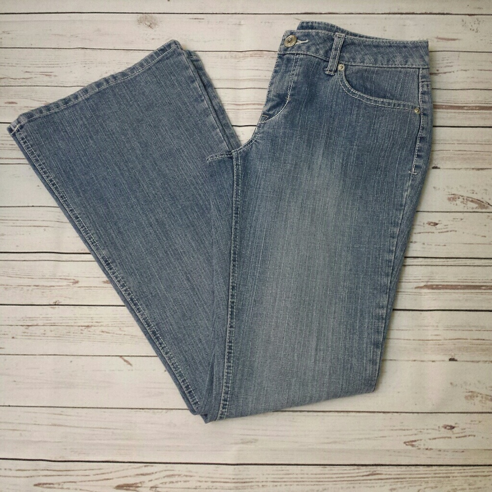 TYLE Jeans - Picture 2 of 5